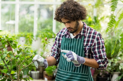 Supervisor documenting a gardening complaint outcome